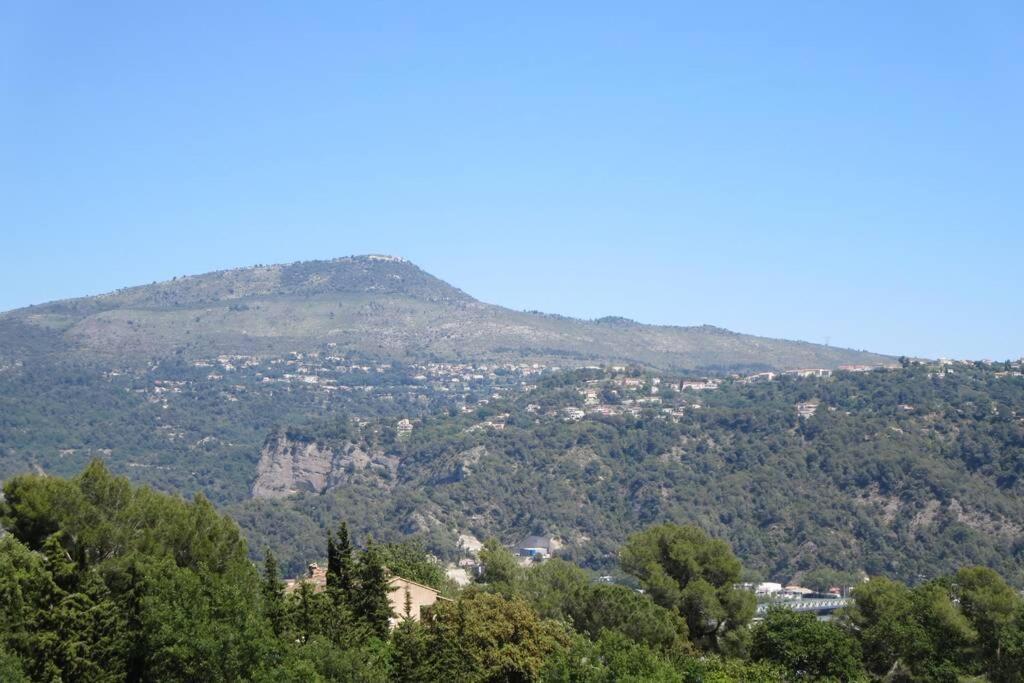 2P Entre Mer Et Montagne Gattières 外观 照片